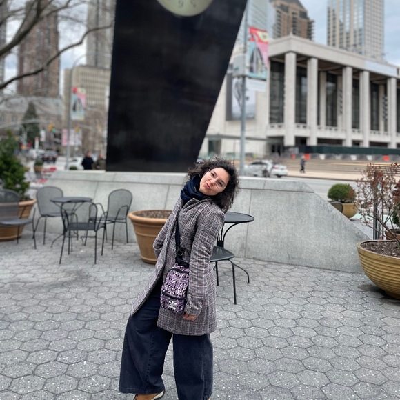 Meet your Posher, Yuleska - Picture 1 of 1